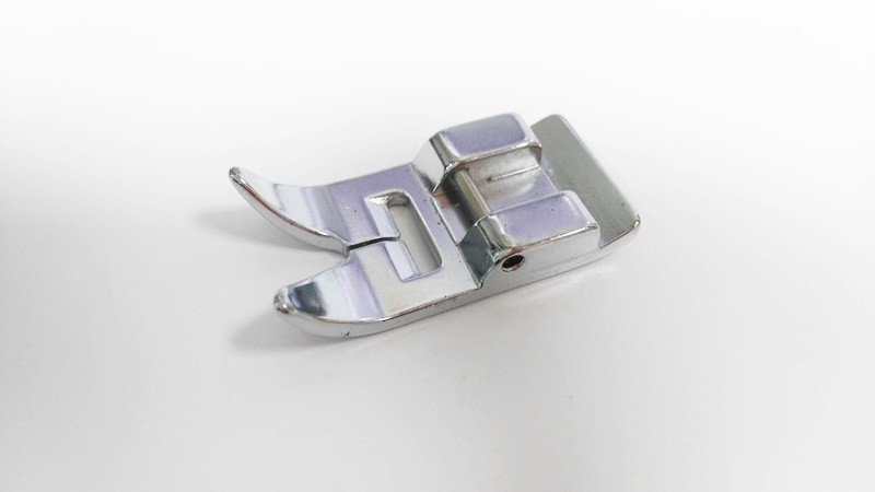 PRENSATELAS PARA ZIG-ZAG 7mm