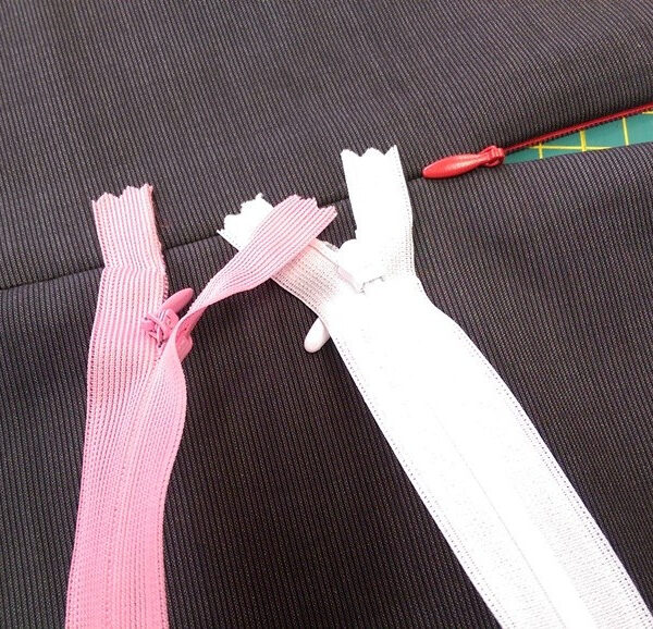 CREMALLERA (Del Color 501 Al 621) INVISIBLE DE NYLON FINA REF: 9660