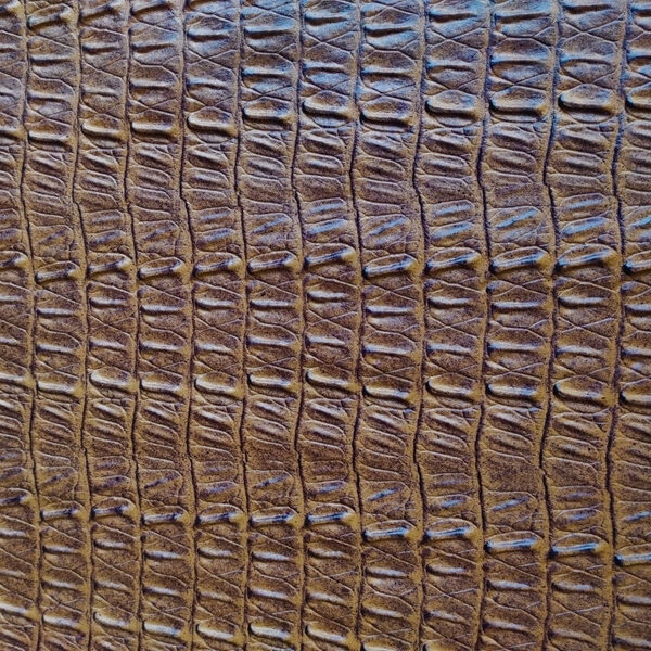 POLIPIEL MARRÓN CON RELIEVE