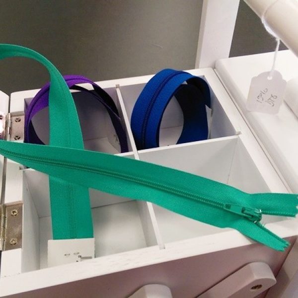 CREMALLERA (Del color 501 al 621) FINA NYLON CERRADA REF: 9662